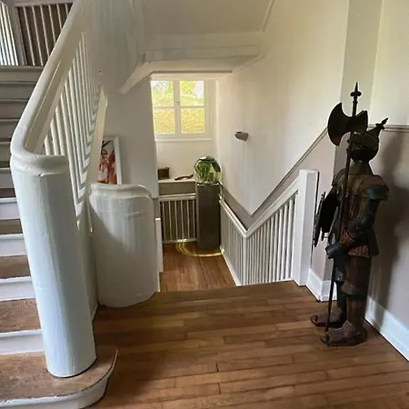 A L'ombre Des Tilleuls Husseren-Wesserling